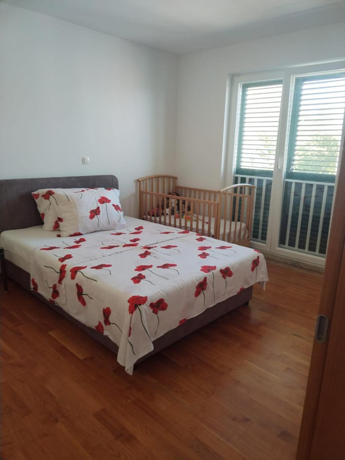 Gabriela Apartment Nin Luaran gambar